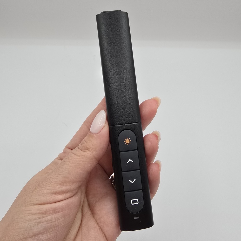 USB Type C Presentation Clicker with Red Light Presenter Remote Pointer *NOB