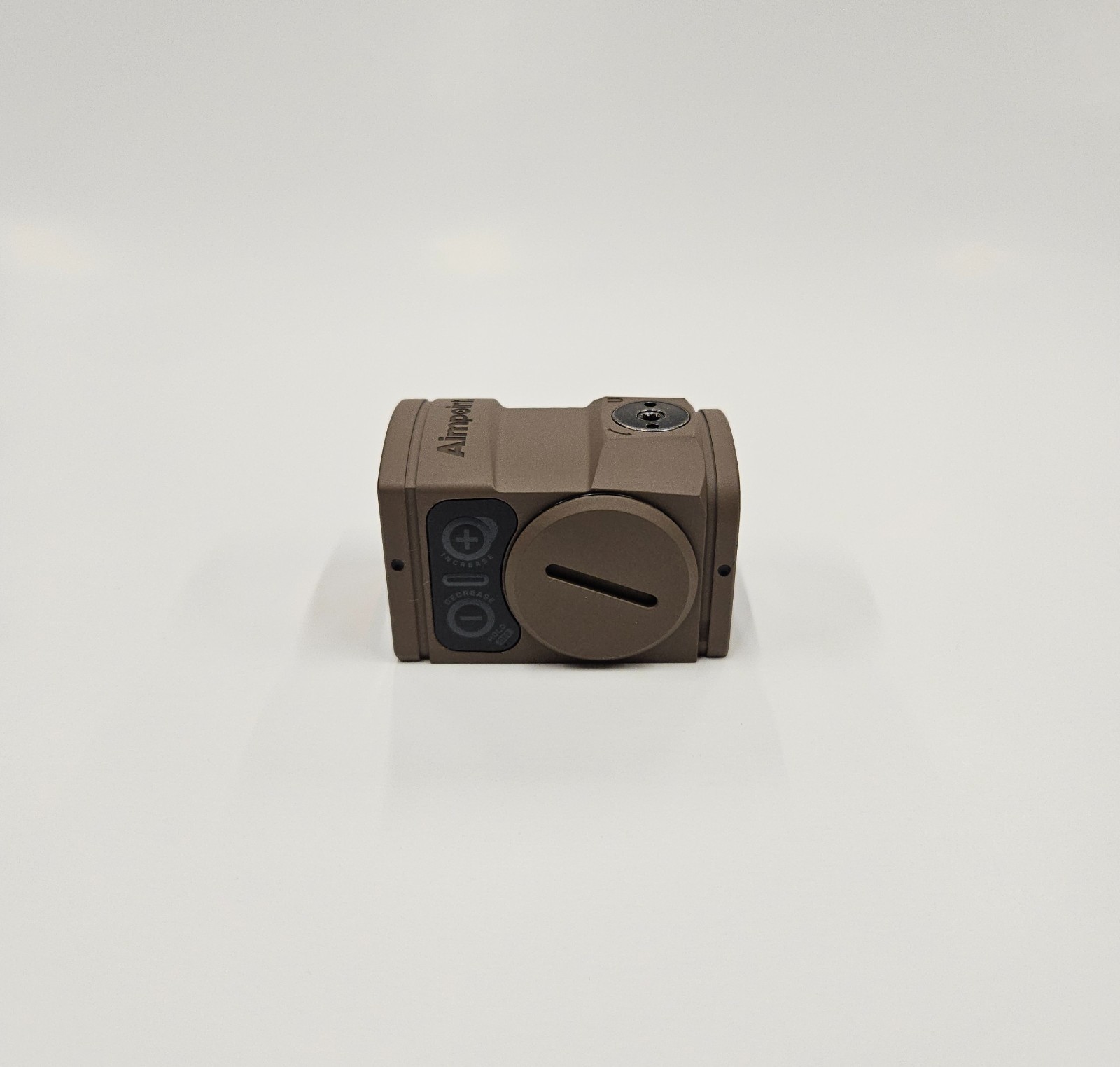 EvolutionGear ACRO P2 Enclosed Red Dot Sight - Holds 9mm & 5.56 - USA Shipping