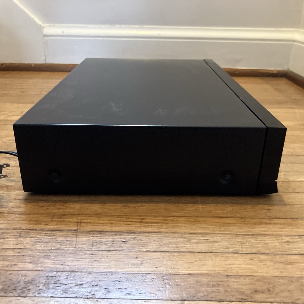 Fisher CD Player AD-875