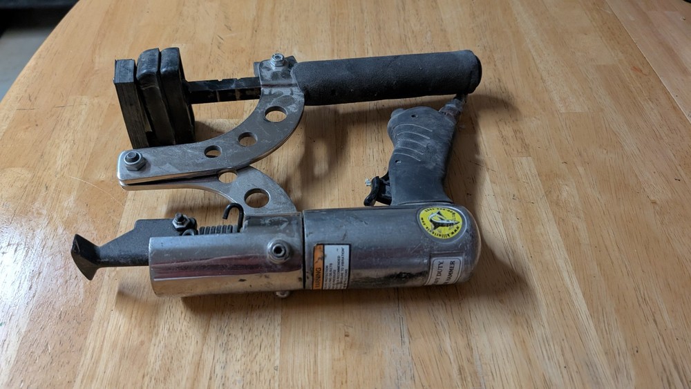 KILLER TOOLS DOOR SKIN TOOL -No Model # Visible