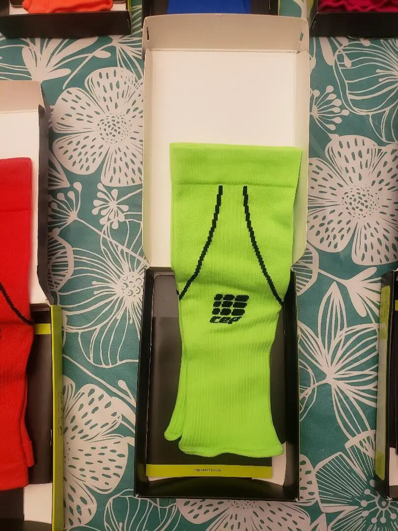 CEP Men's Pro+ SHORT CALF STYLE Compression Sleeves Performance Color & Size