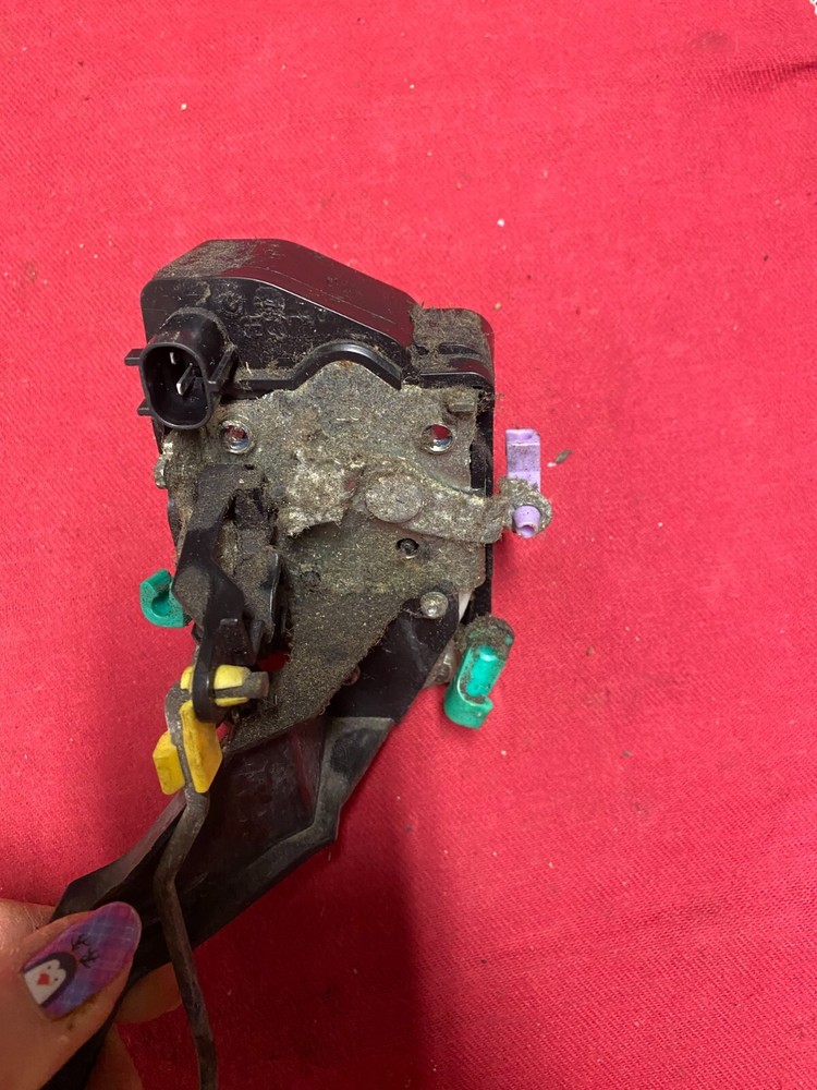 2012 FREIGHTLINER DRIVERS Side Door Latch GECOM LEFT
