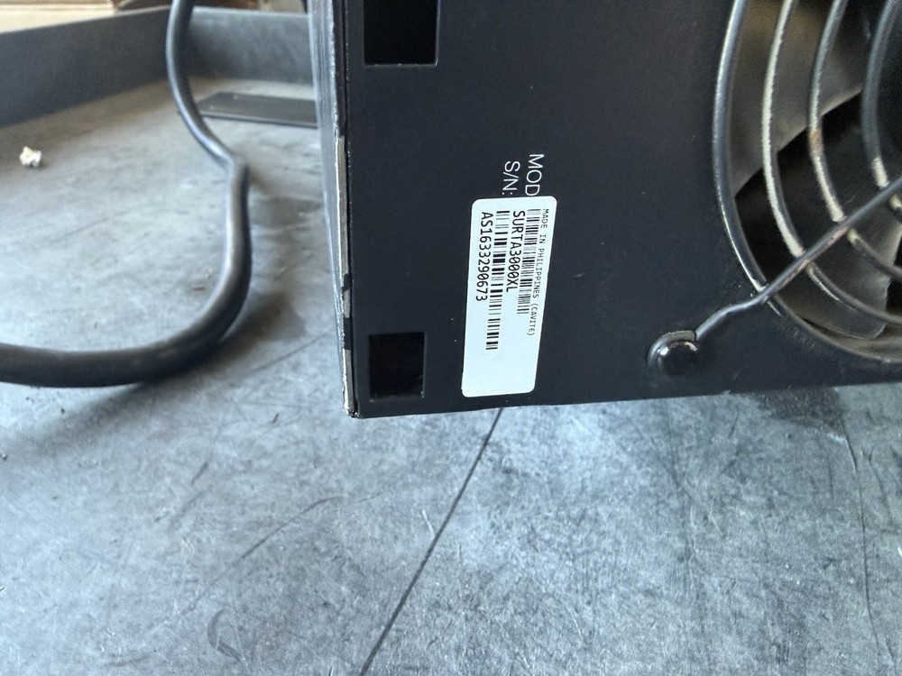 APC UPS BACKUP SYSTEM SURTA3000XL SMARTUPS SMART No Battery Cells.