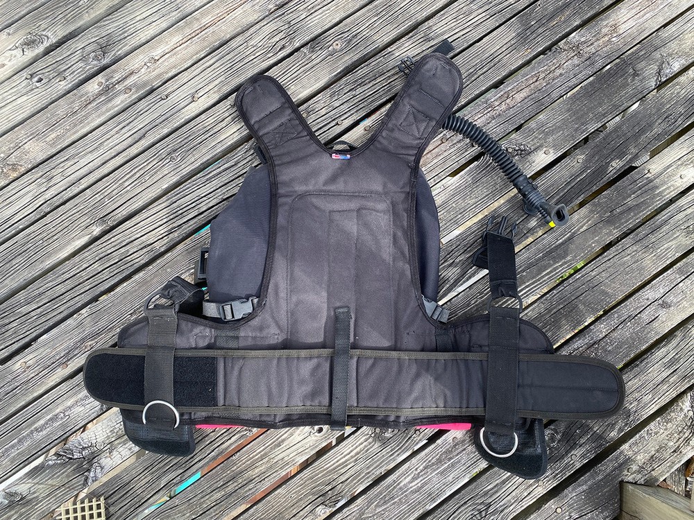 XS Extra Small Back Inflate Wing BCD features pictures description