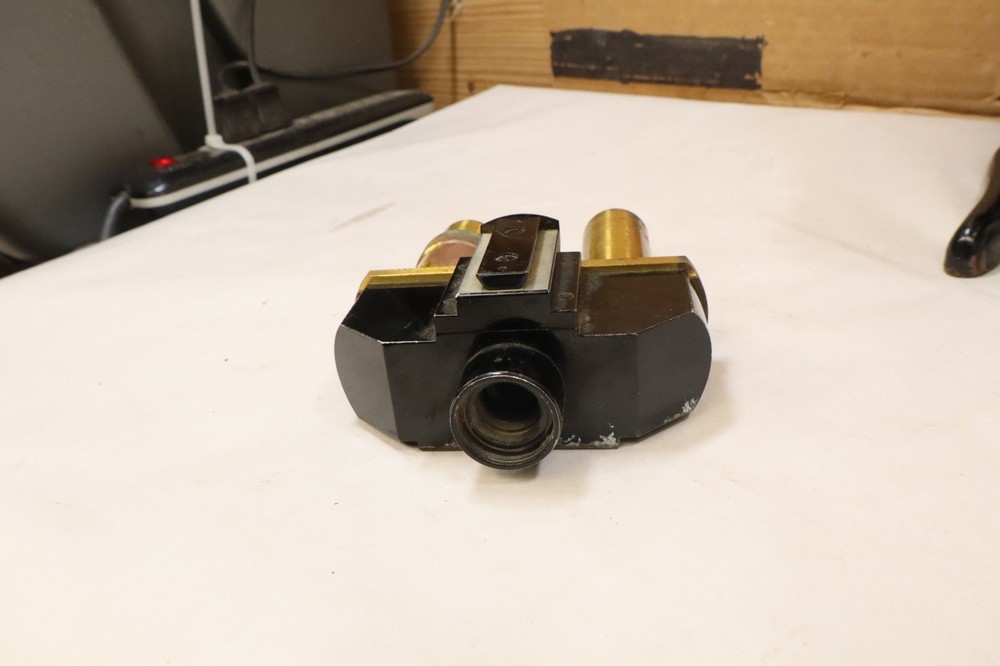 Ernst Leitz Wetzlar Microscope Dual Objective Head RM