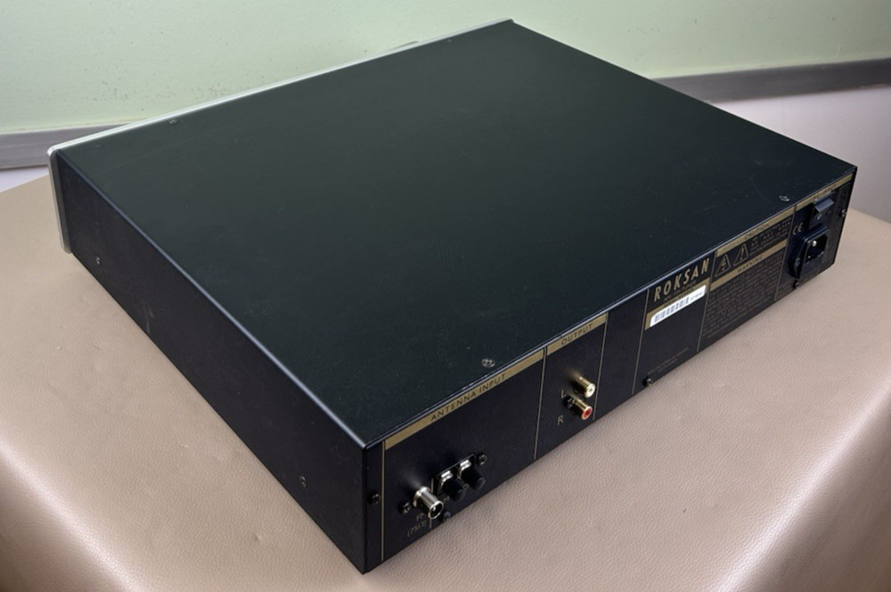 ROKSAN KANDY KT-1 STEREO TUNER