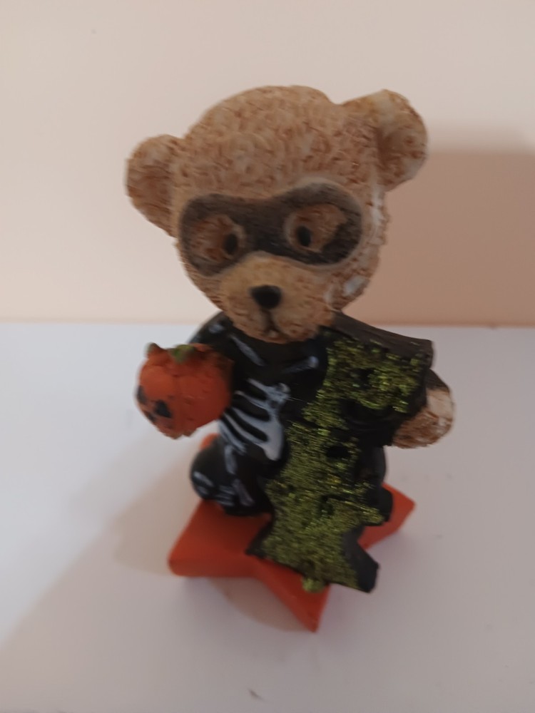 Halloween EEK BEAR