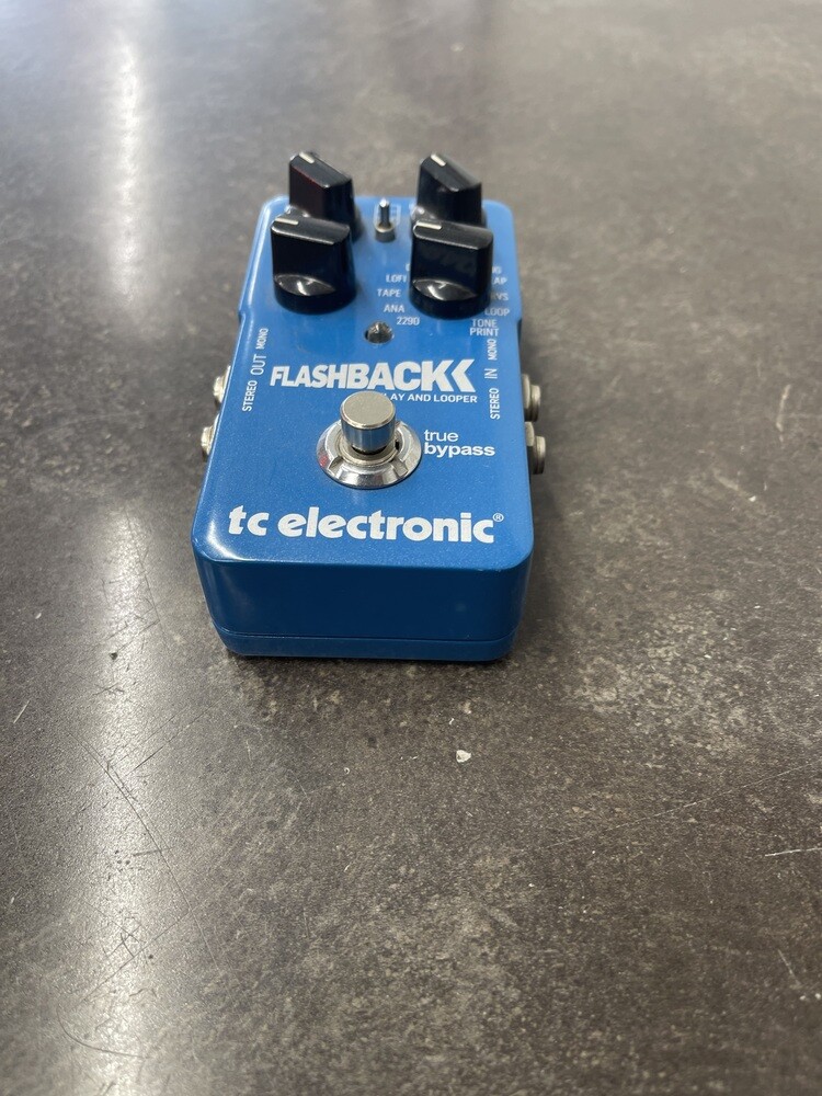 TC ELECTRONIC FLAHBACK DELAY AND LOOPER