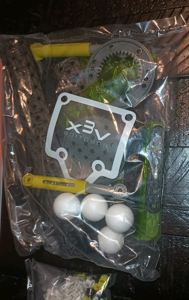 HEXBUG VEX Robotics Snap Shot Launcher Construction Set Rapid Fire Speed Loader