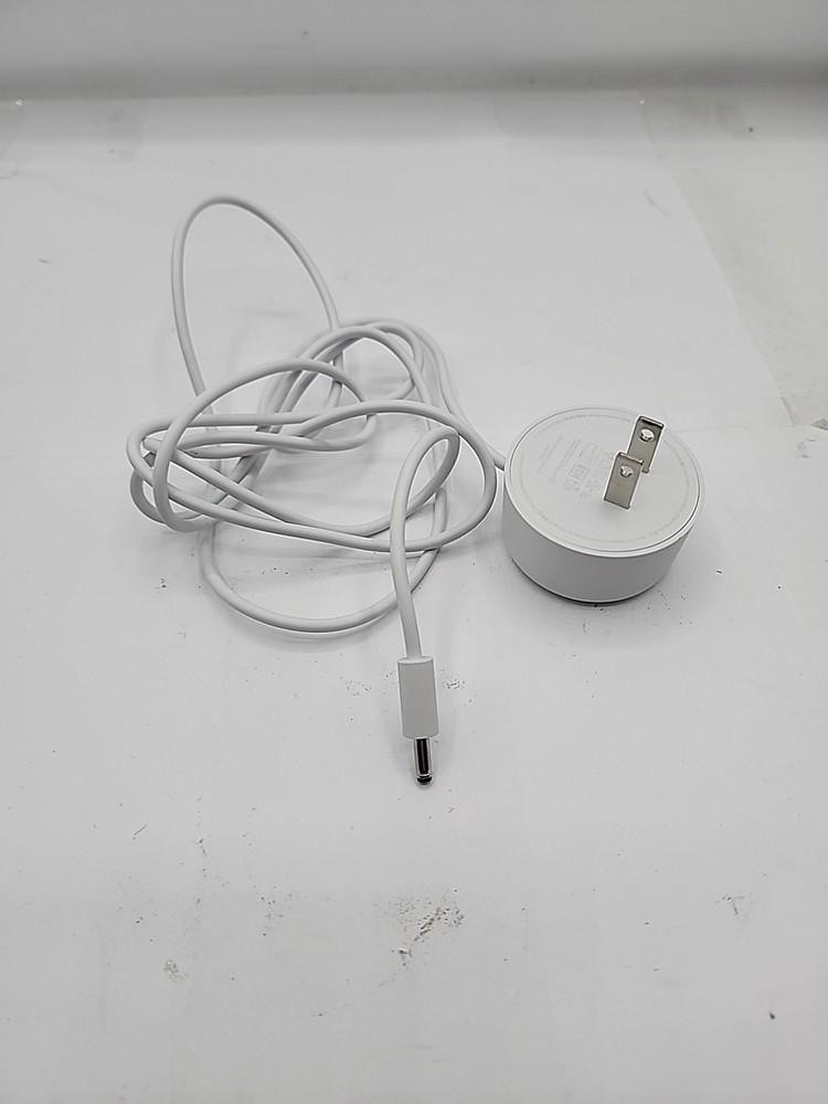 GA00516-US Google Nest Hub Built In Google Assistant Chalk Pre Owned White