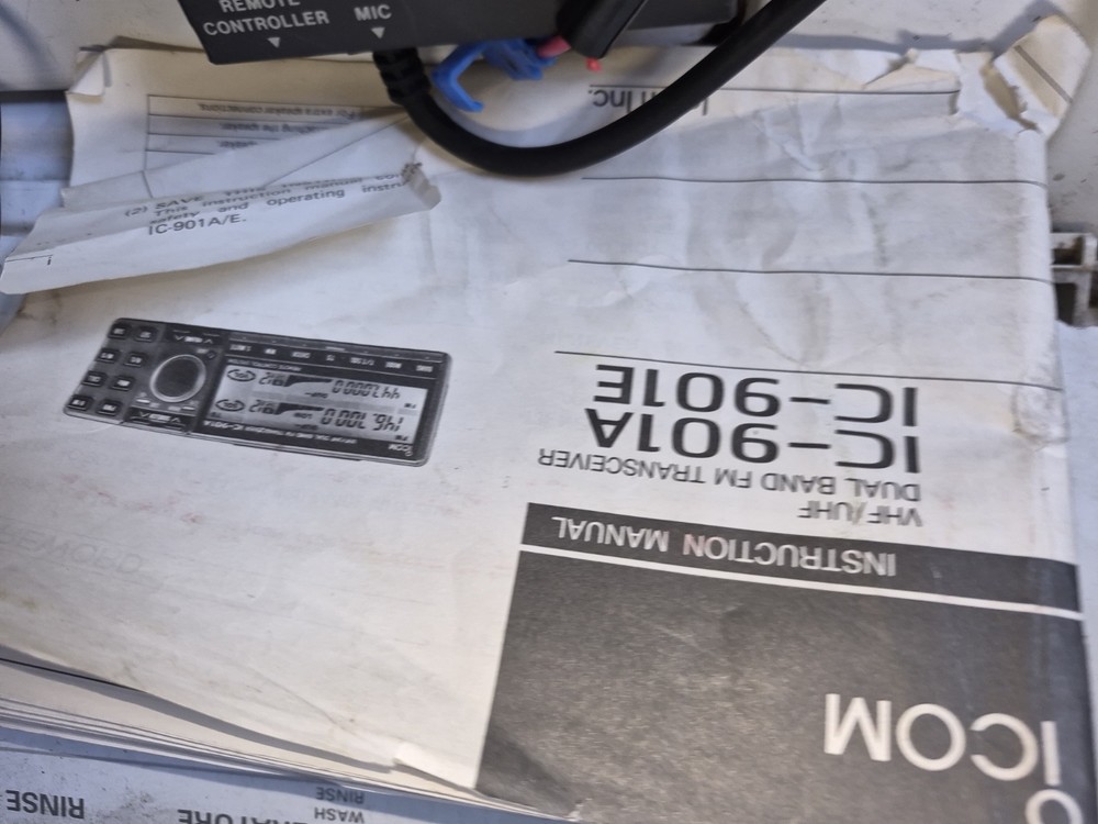 Icom IC901A UHF VHF Multiband Ham Radio. Complete Setup Includes Duplexer