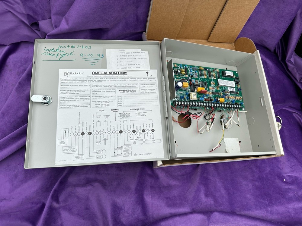 Radionics Omegalarm D4112 E1 Alarm Control Panel