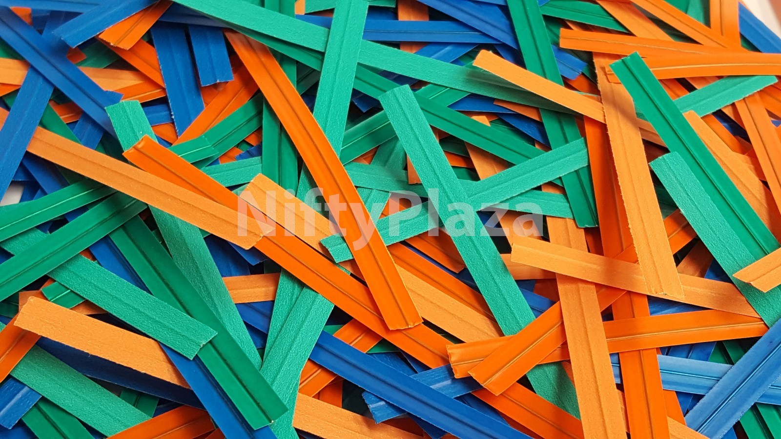 NiftyPlaza 500 Twist Ties 4 Inch Length Plastic Coated No Rip Paper Ties Cello