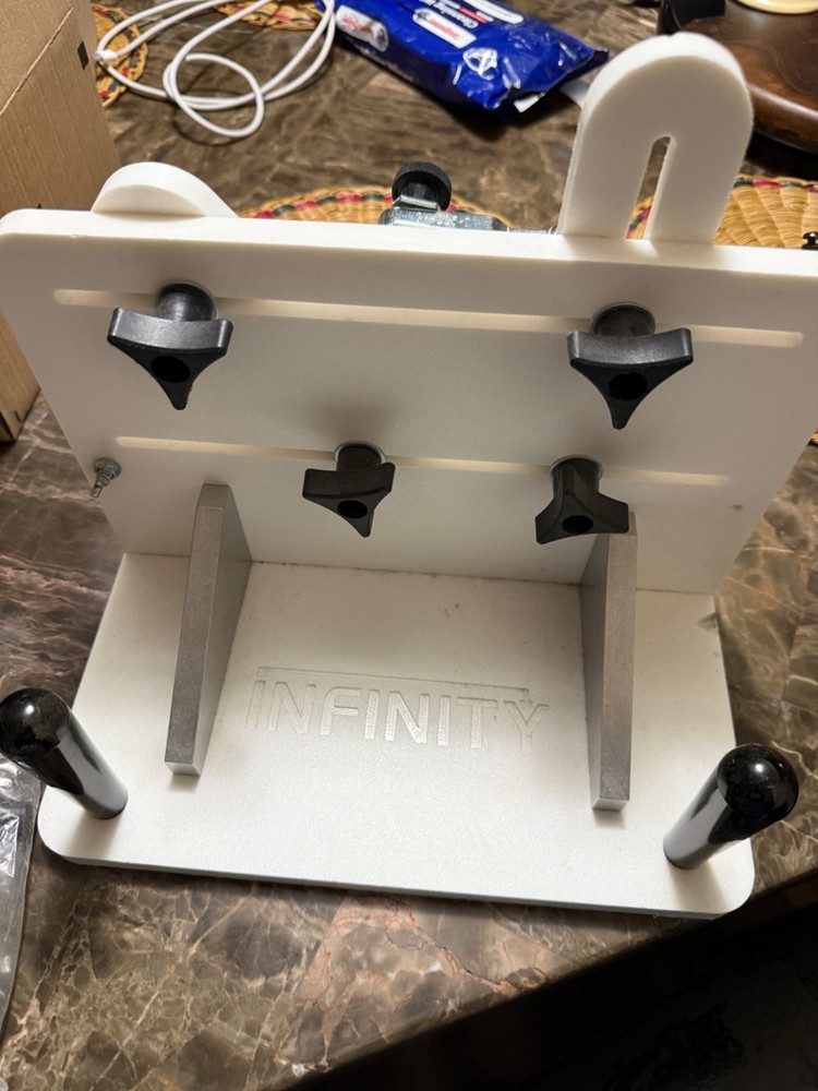 Infinity Tools Vertical Router Sled w/ Toggle Clamp Kit – Excellent Condition