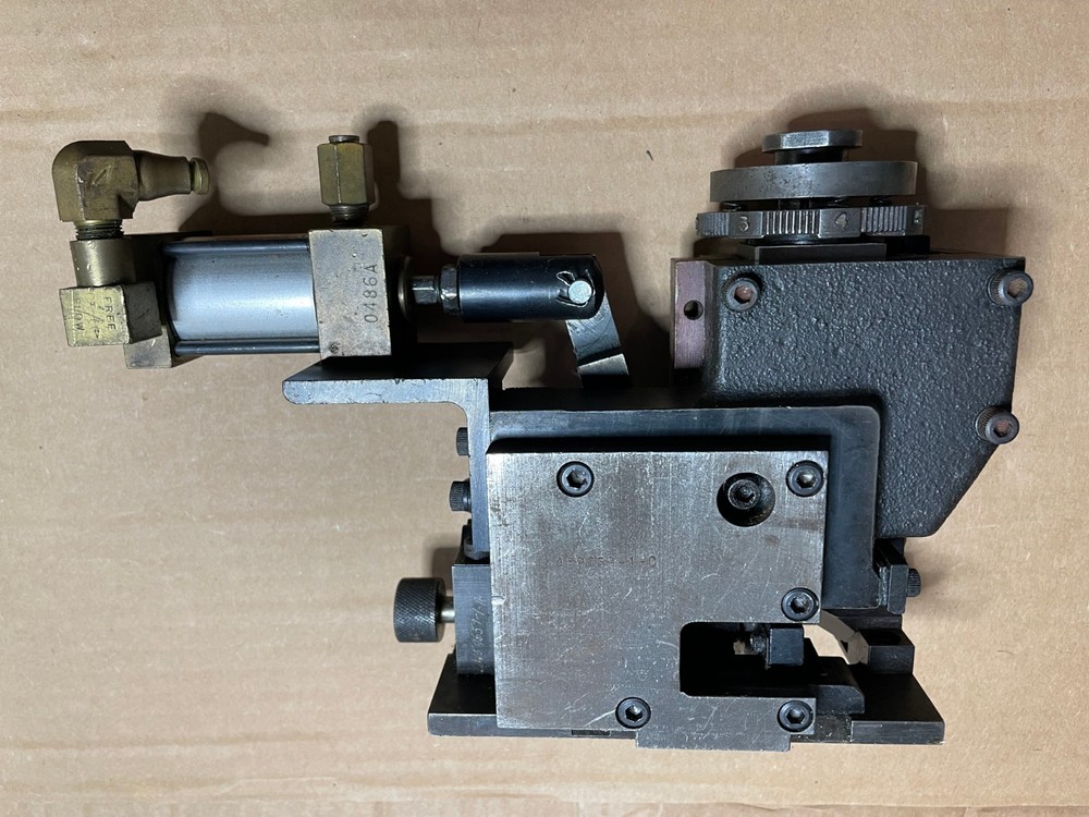 AMP Applicator 687658-1 N