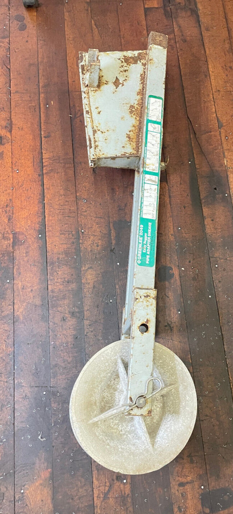 2049 greenlee Easy tugger Pipe adapter sheave pully cable puller industrial 2001