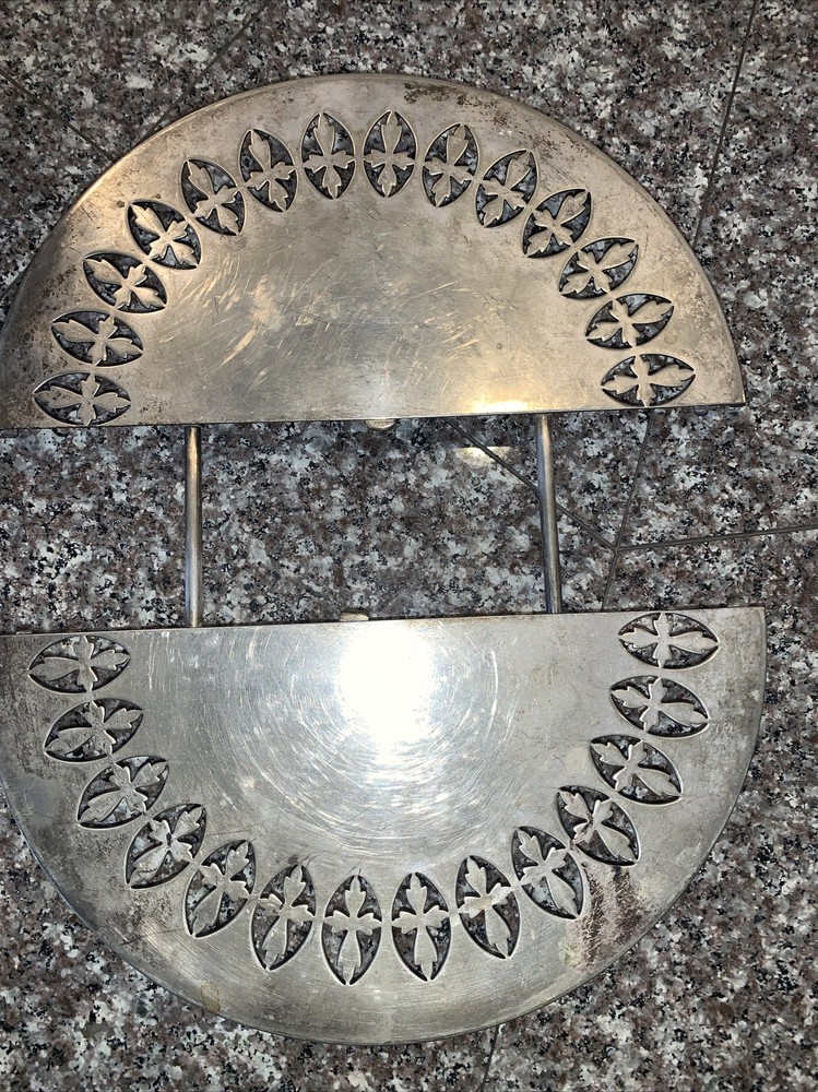 VBCNS 4756 Footed expandable trivet