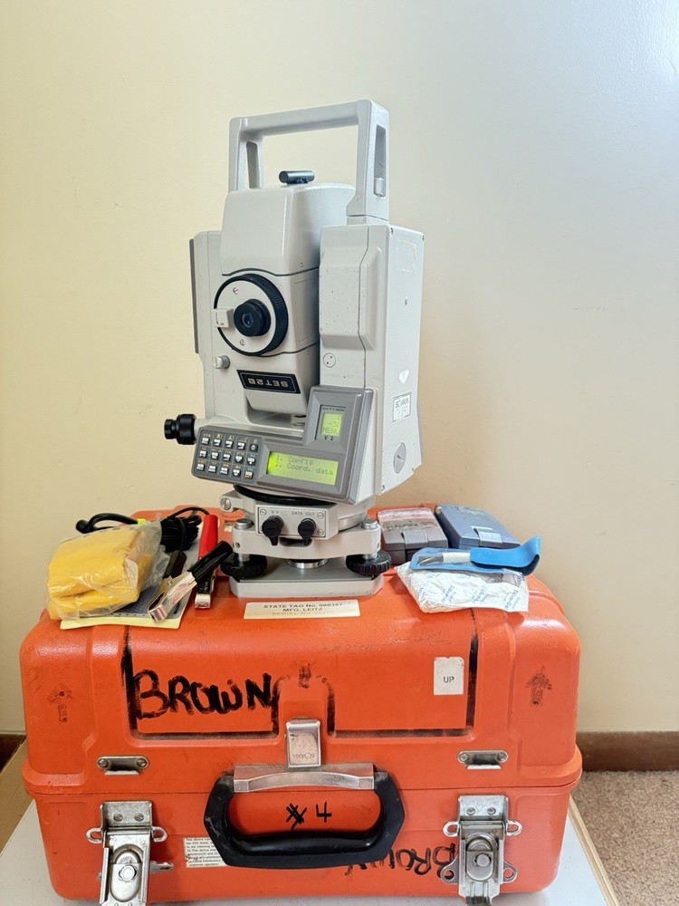 Sokkia Set2B total station