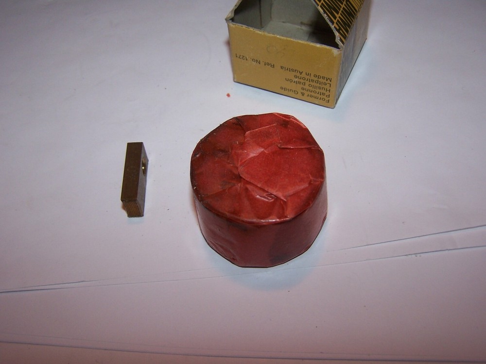 UNIMAT , Thread Pattern #1271, Size 40, NOS, fits Threader #1270, Austria, #117