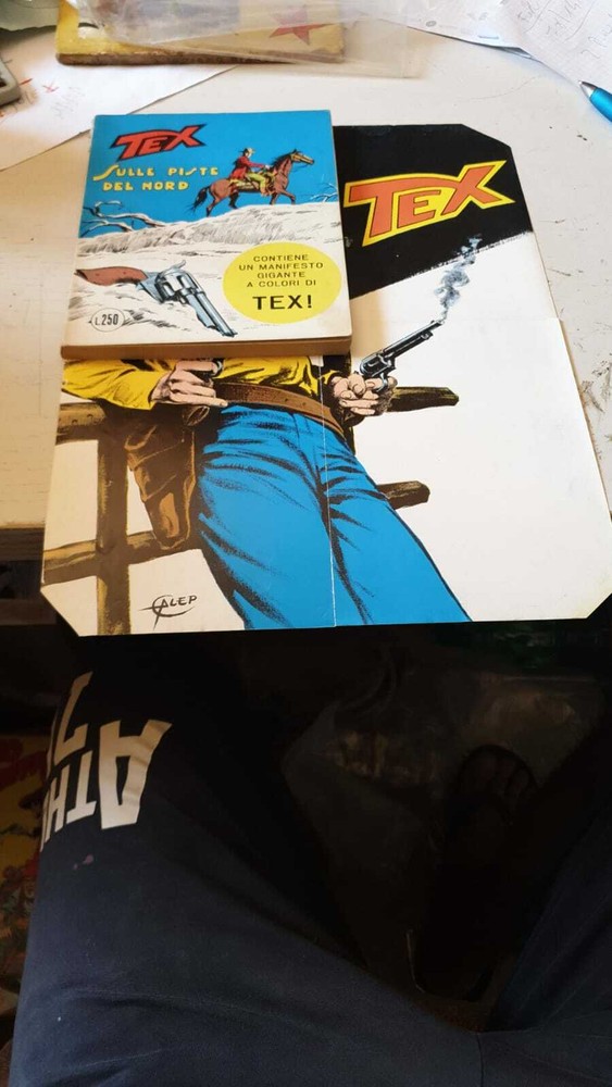 ORIGINAL TEX NO. 122 GOOD CONDITION WITH POSTER