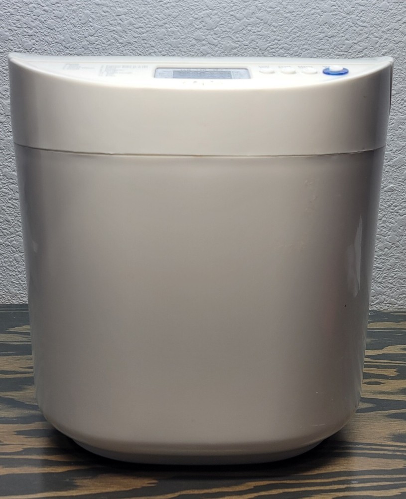 Oster Bread Maker Express Bake 2 lb Loaf Type BM-1 Model CKSTBRTW20 no paddle
