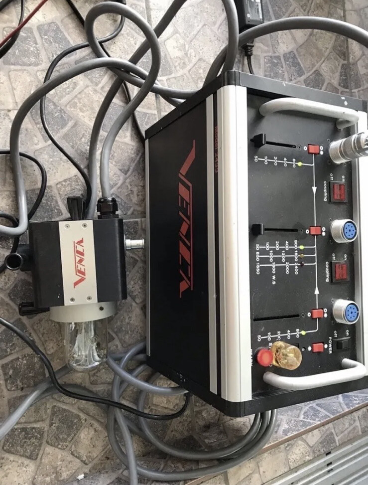 Pro Studio Light Venca V-2433A 2400W Power Pack & Strobe Flash Head Kit