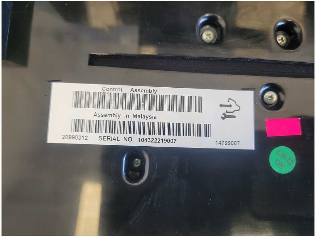 2011 Chevrolet Camaro SS Audio Info Screen Receiver Radio Face Plate 2811