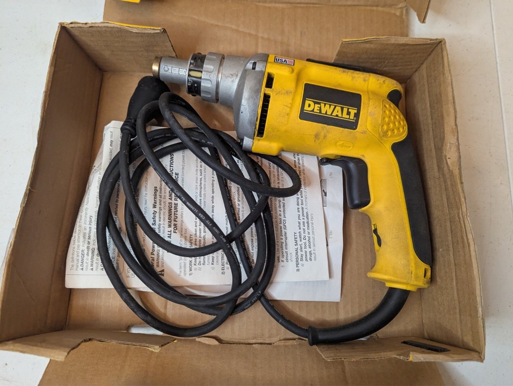 DeWalt DW251 VSR Drywall Screwdriver Type 1 Corded Variable Speed Missing Tip