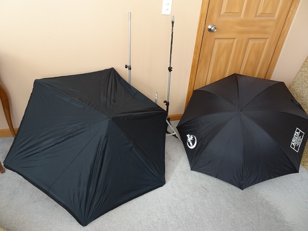 2 Larson REFLECTASOL HEX QC 52” with Eclipse Reflector Umbrella & 3 Light Stands