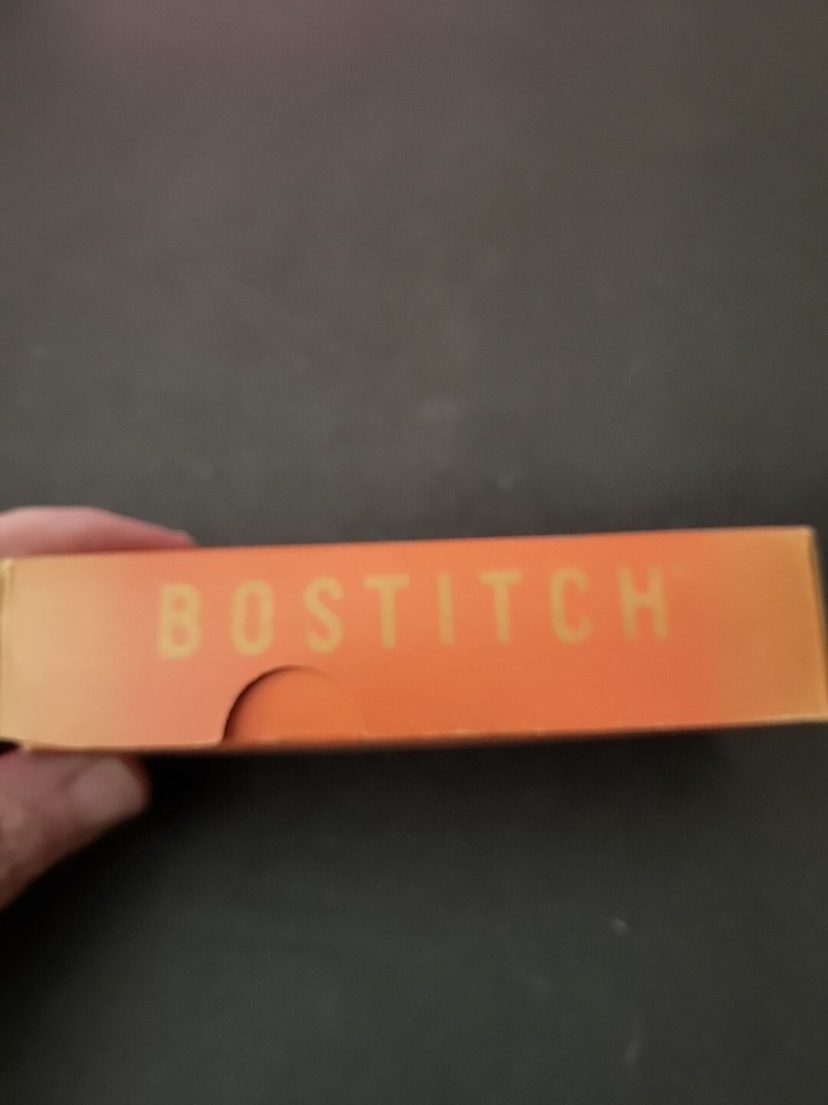 Bostitch B8 Staples Partial Box