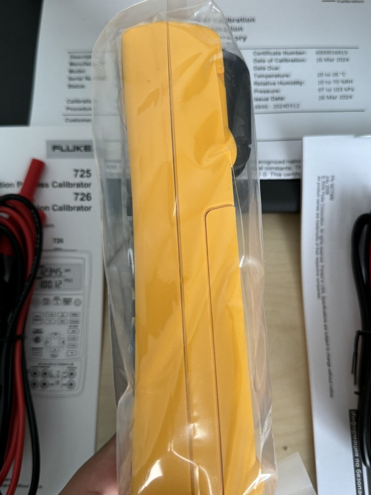 FLUKE 726 PRECISION MULTIFUNCTION CALIBRATOR fast ship via FedEx/DHL/UPS