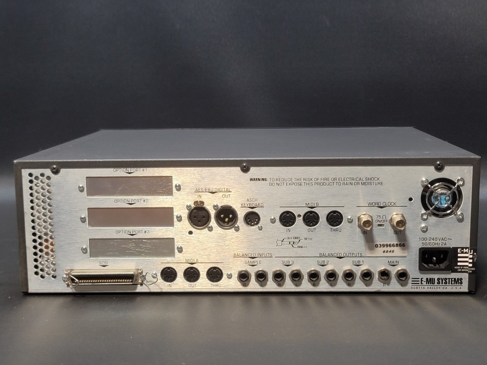 E-MU E4XT Ultra Rack Sampler Synth Model 6840