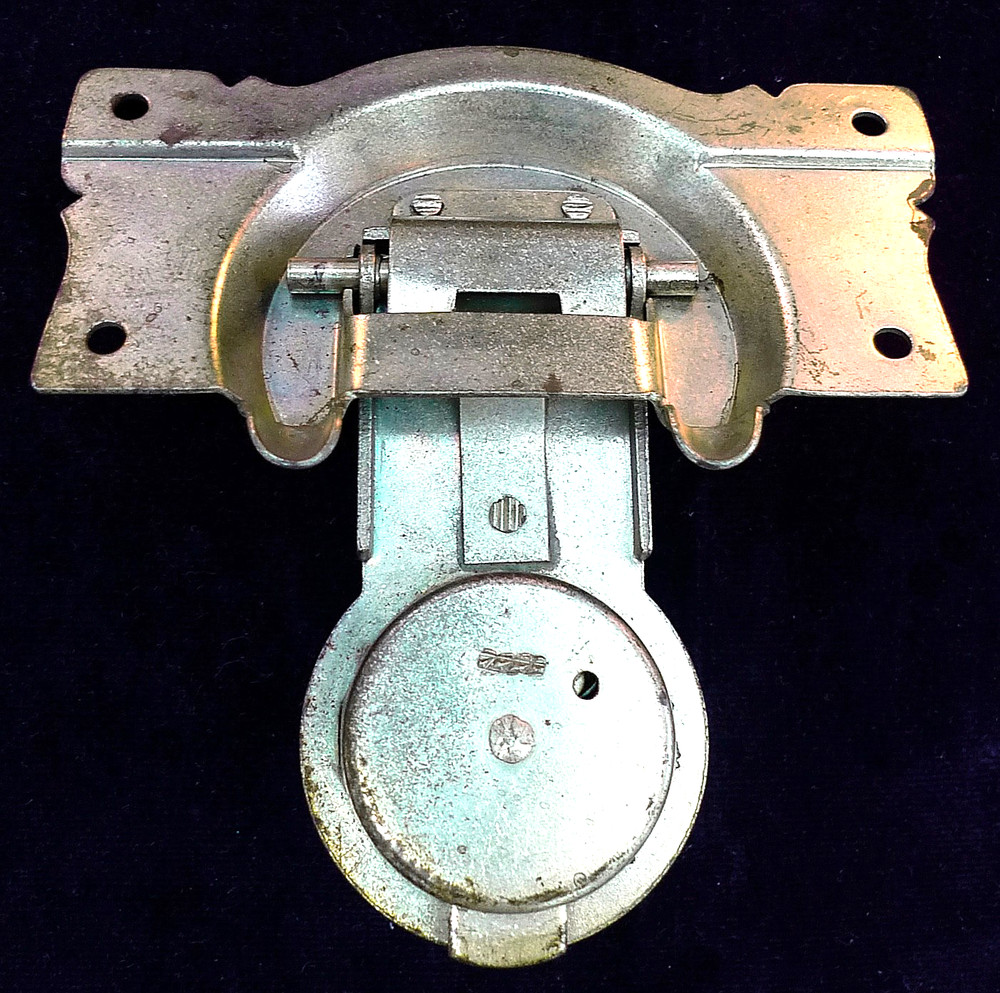 Vintage Eagle Trunk Latch Plate With Keys