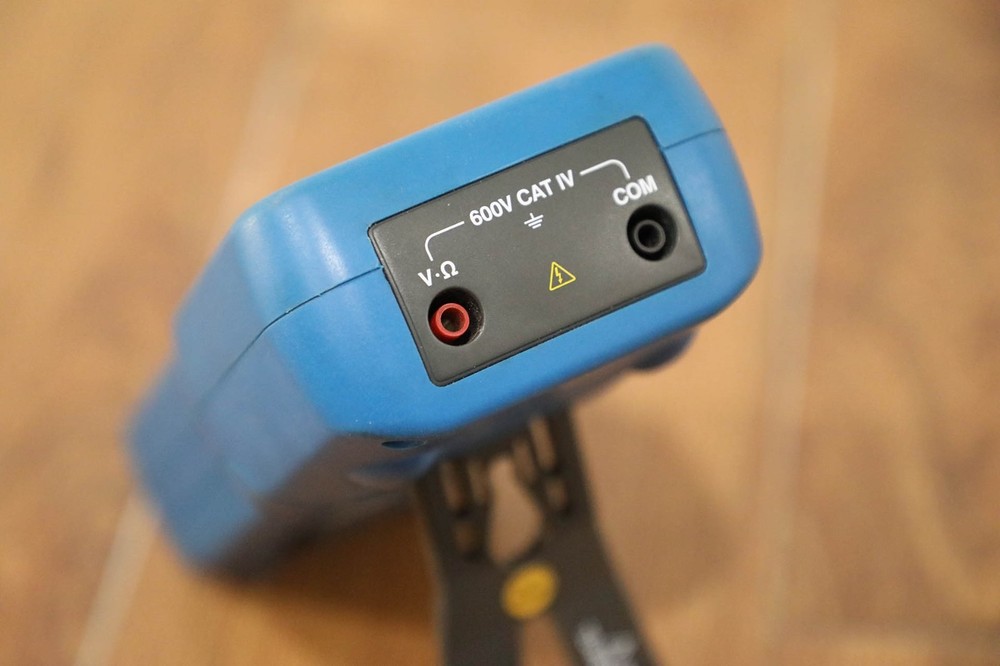 Metrix Megohmeter MX407 / Multimeter NDT Electrical Testing Wires Leads Current