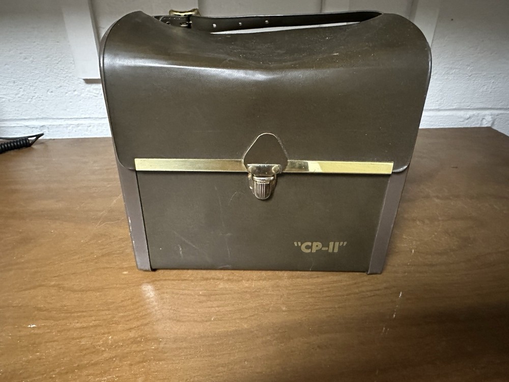 Sears Super-8 Easi-Load C160 With Case And Flash Untested