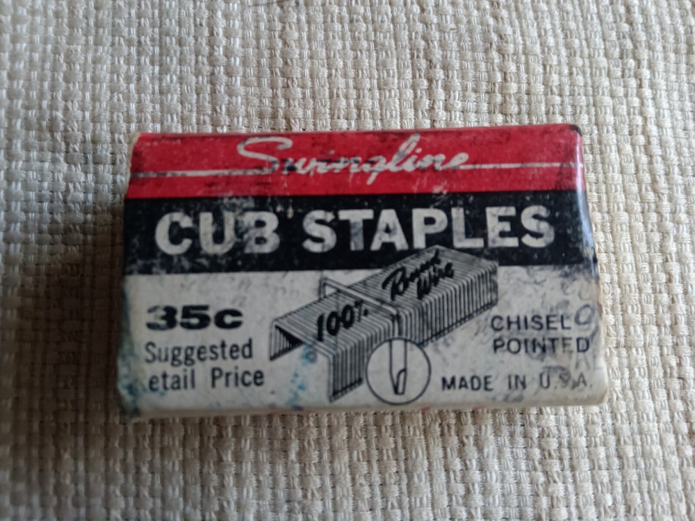 Vintage Swingline Chisel Point CUB STAPLES (3/4 Full)