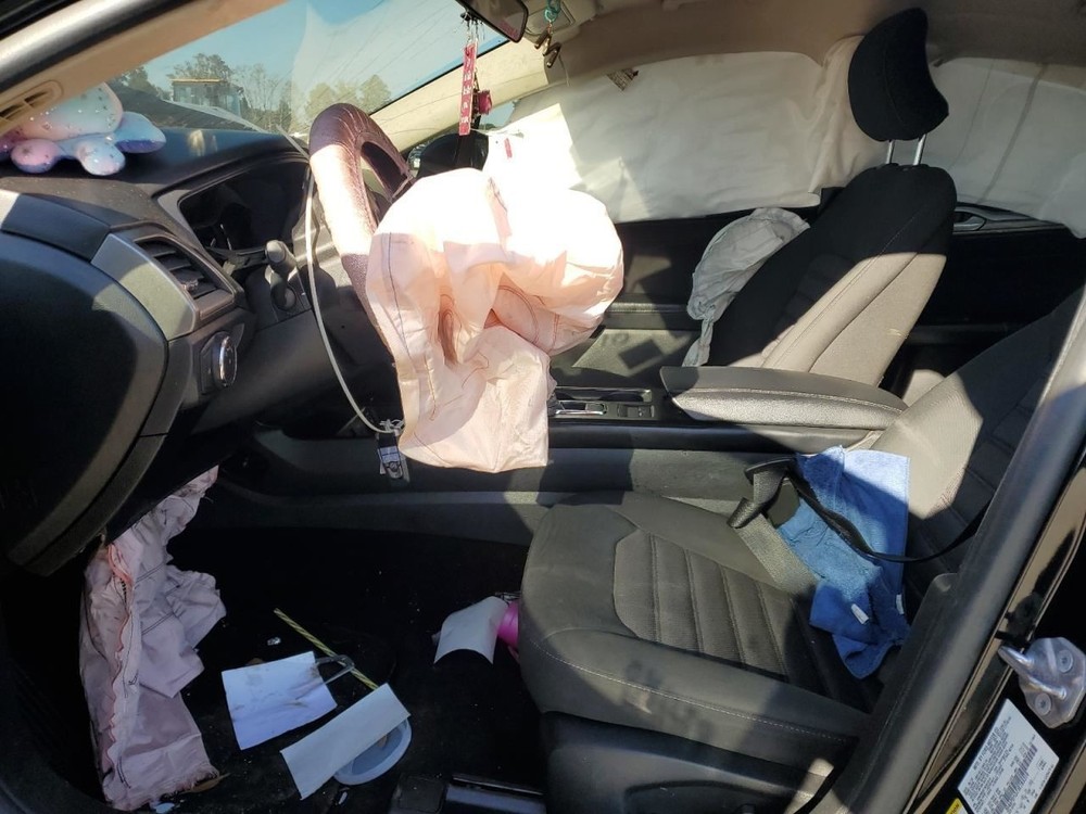 Fuse Box Engine Without Rain Sensor Fits 17-20 FUSION 5021697