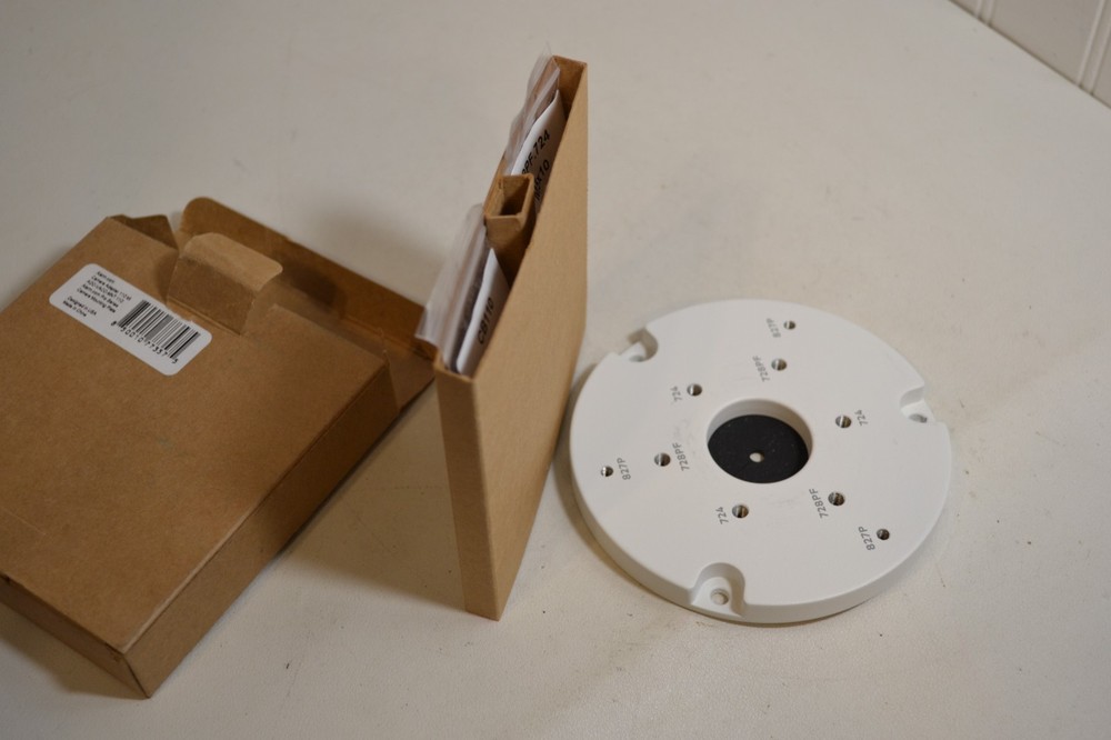 Alarm.com Security Camera Mounting Plate ADCVACCMNT110