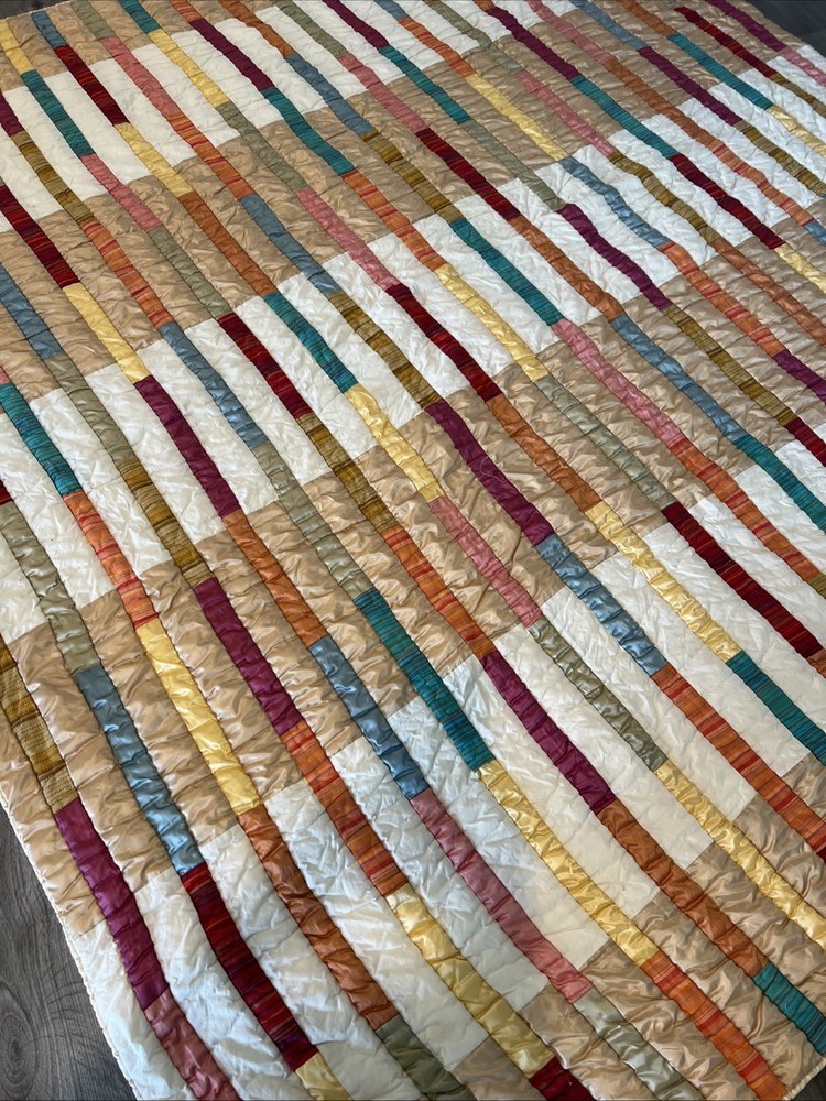 Quilt Queen Size 78’’ 87’’ Multicolor Stripe Design