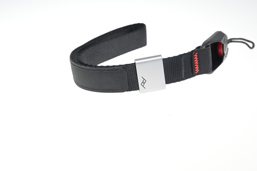 Peak Design Wrist Cuff Strap Black Red #G327