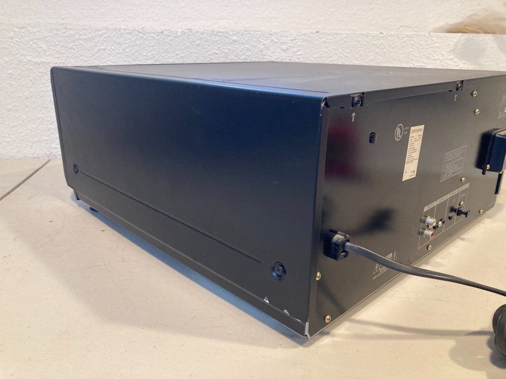 Sony CDP-CX225 Mega Storage 200-Disc CD Changer Player