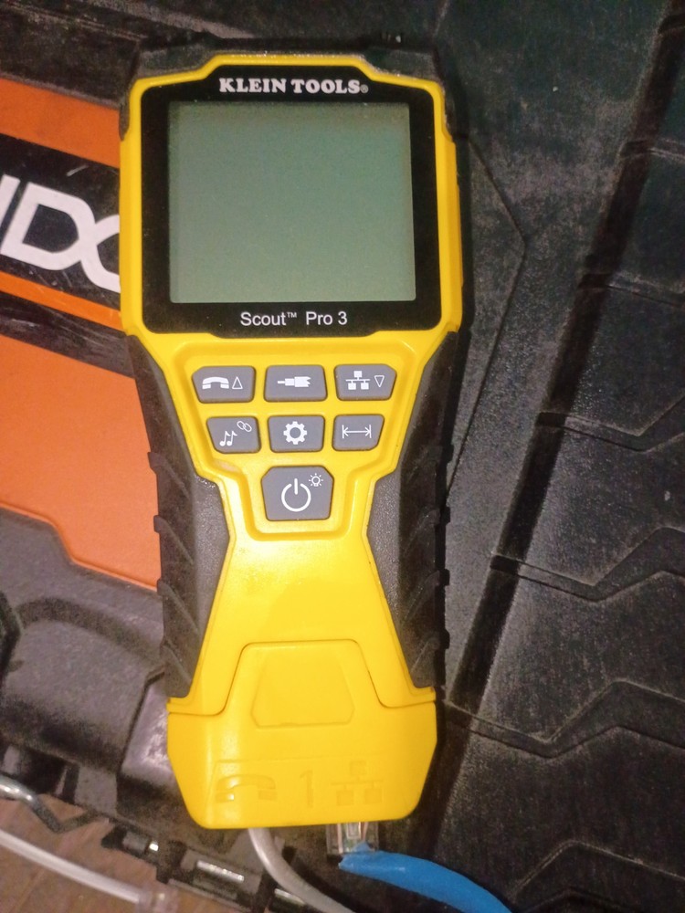 Klein Tools VDV501851 Scout Pro 3 Tester Starter Kit