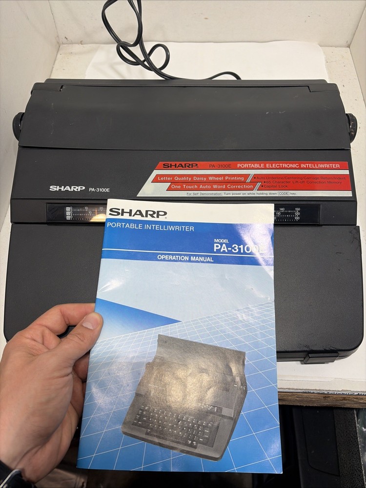 SHARP PA-3100E Portable Electronic Typewriter & manual | TESTED