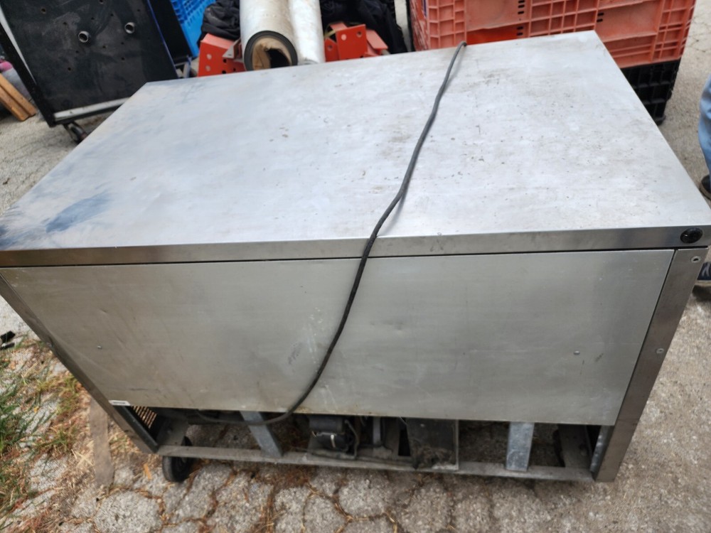 TRUE COMMERCIAL 2 DOOR SIDE BY SIDE REFRIGERATOR