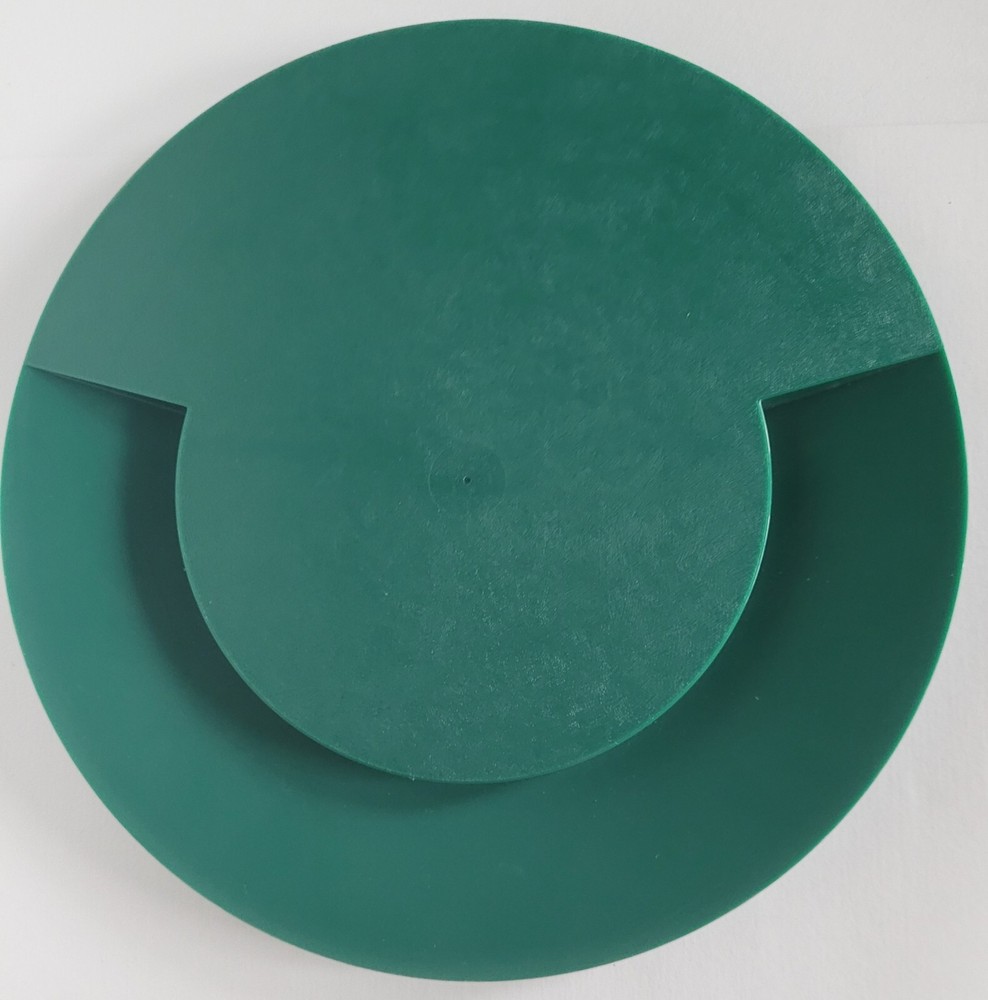 12" Tupperware Cheese and Cracker Serving  Tray Green #3306A-2