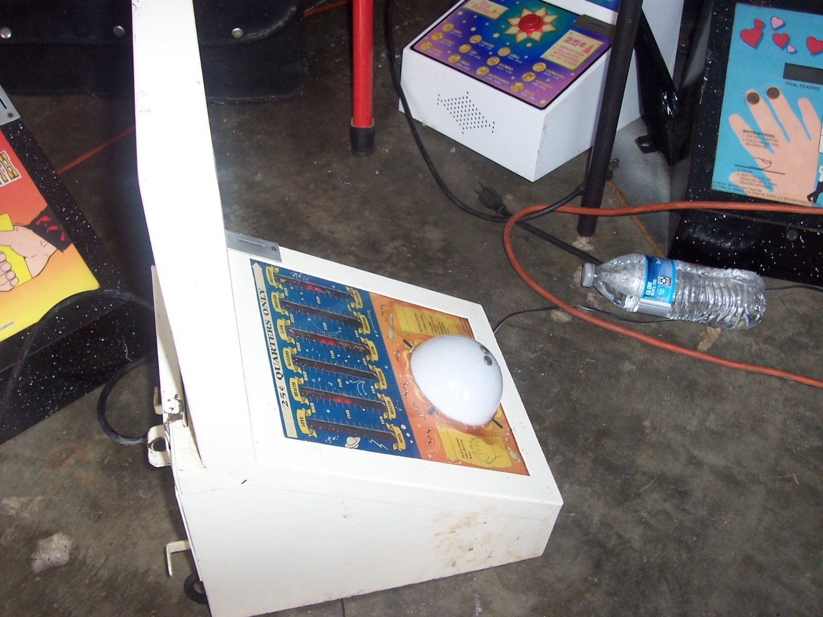 Mr Vend THE GYPSY FORTUNE TELLER Game Arcade .25 Cent - Works GREAT RARE!