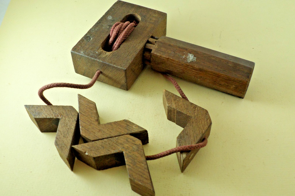 Cabinetmakers Solid Oak Framing Corner-Clamps, Handmade, Good (299X)