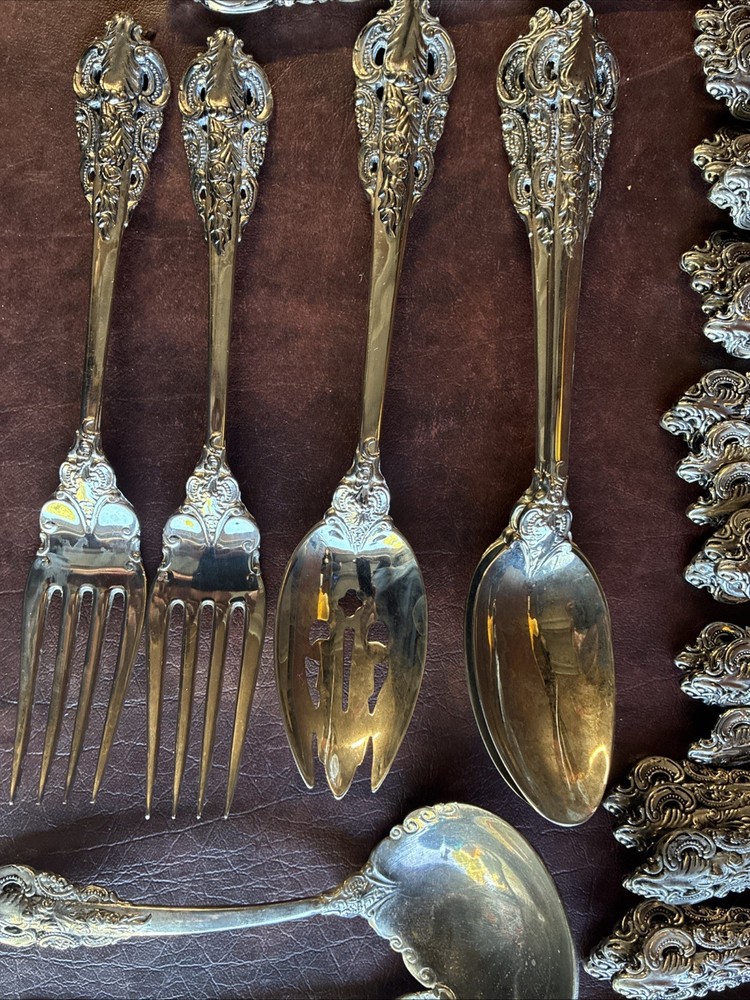 Baroque By Godinger 91 Piece Silver Plated Flatware Set