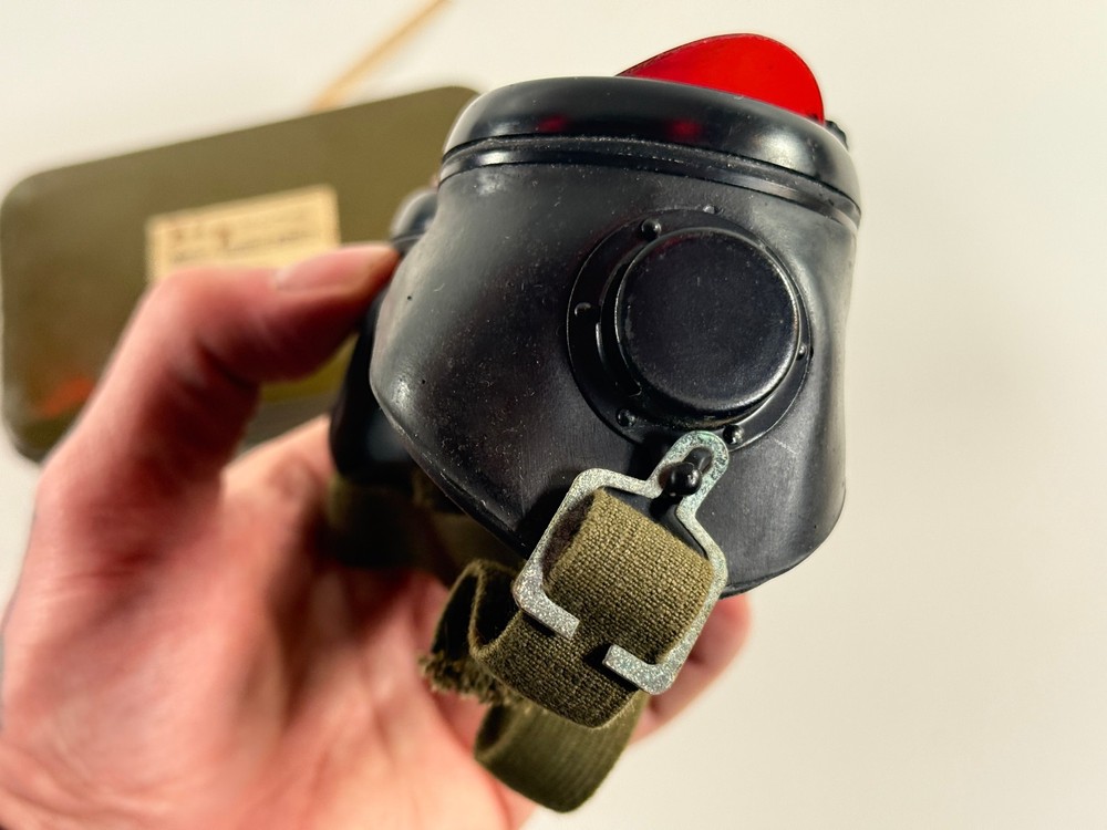 WW2 Variable Density Goggles w/ Tin glasses red visor 74-G-79-40 goggle mask