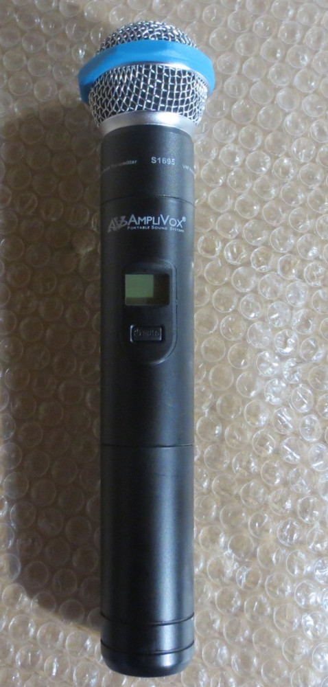 Amplivox Dynamic Handheld Microphone S1695